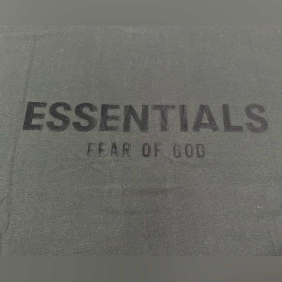 Essentials Fear of God Men's Stretch Limo Short Sleeve T-Shirt - Picture 8 of 11